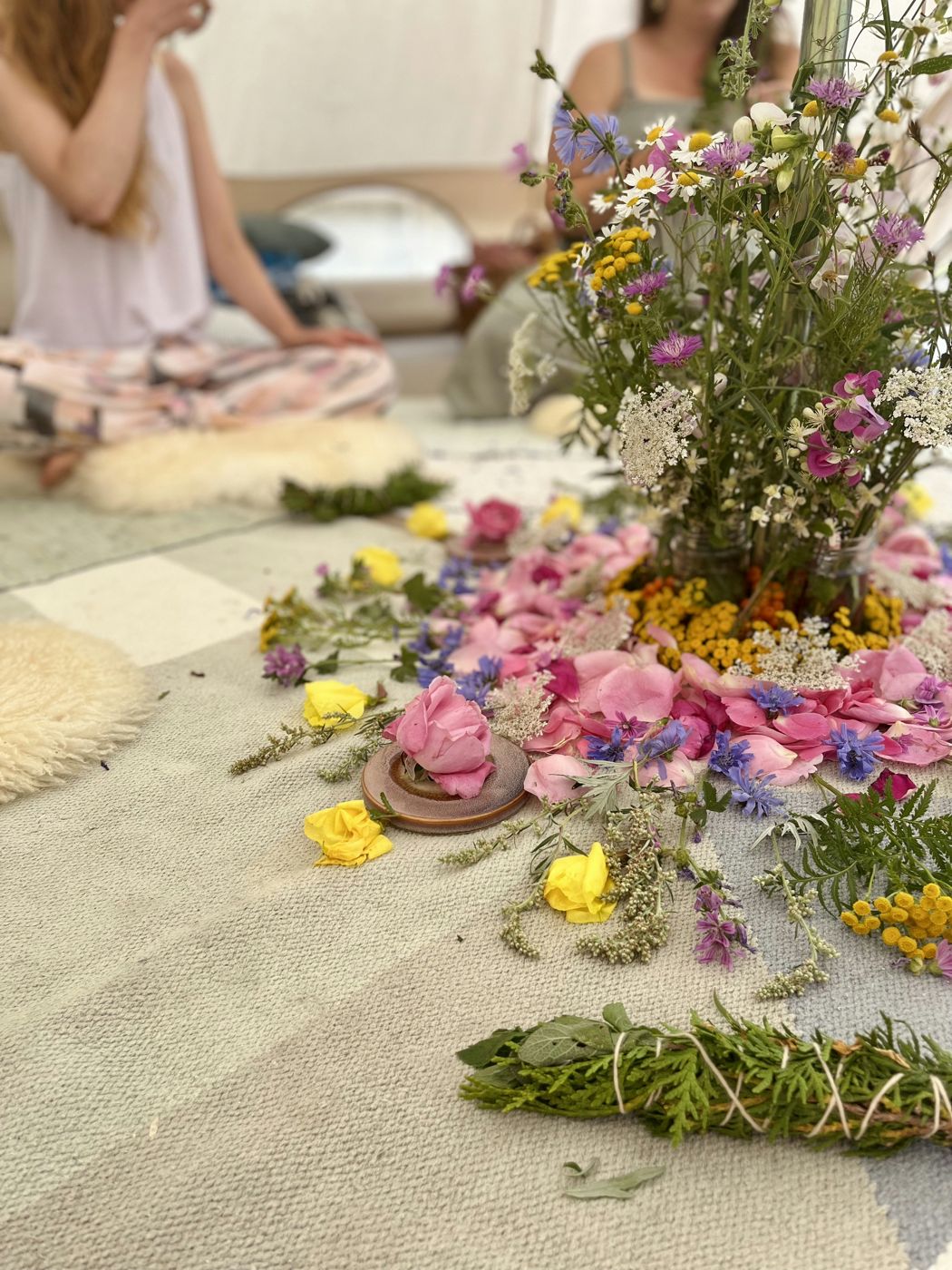 Blumenmandala bei einer Mom-to-be Celebration